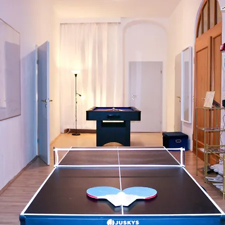 Yr-apartment-stadtzentrum-billardtisch-140qm-parkplatz